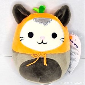 🐣 LUANNE 🥕 Possum in Carrot Suit Easter 2024 Original Squishmallow ☆》NWT《☆